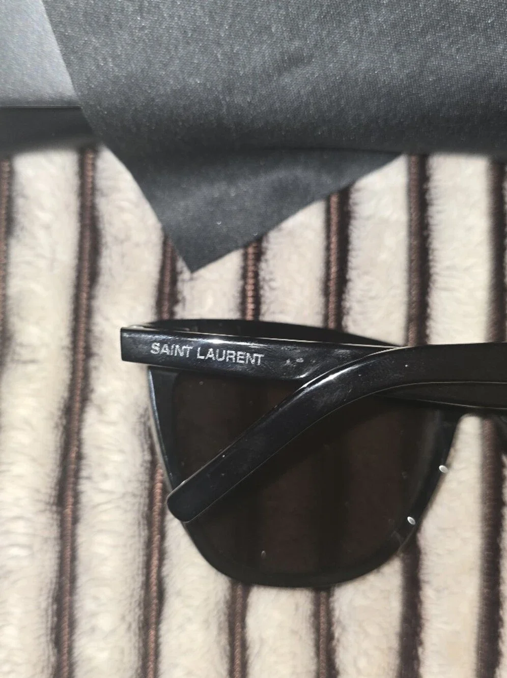 Saint Laurent Sunglasses S526 001 Black (58-16-145) Like New With Case & Chamois